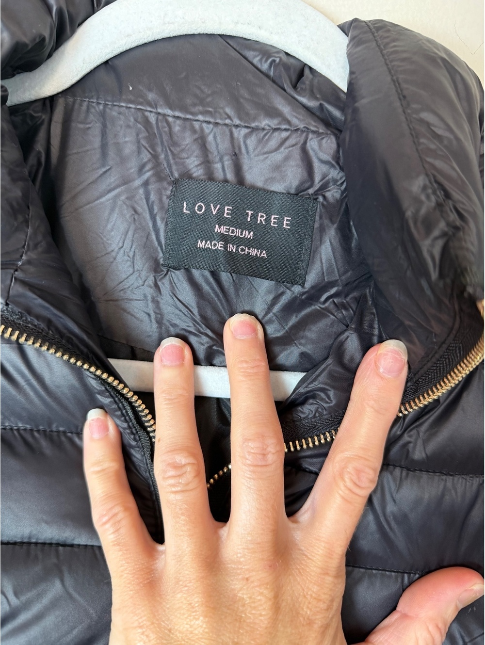 Love Tree Women's Medium Black Quilted Nylon Puffer Jacket with Gold Zippers. - Picture 4 of 7